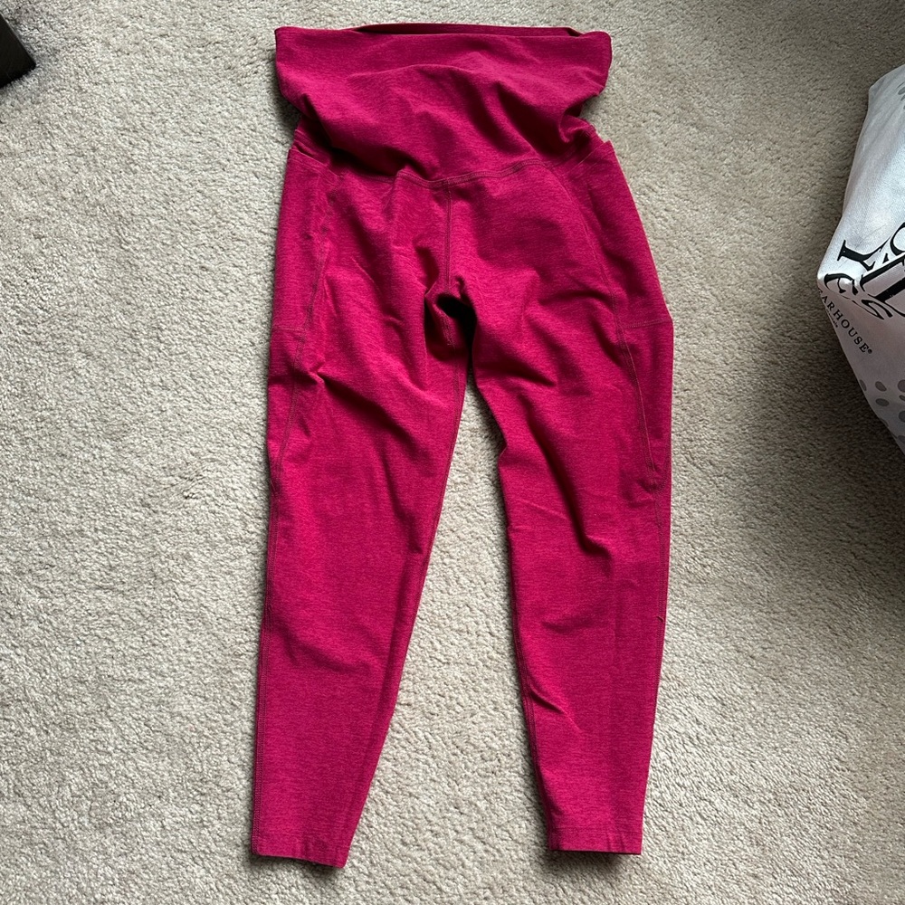 Beyond yoga maternity leggings